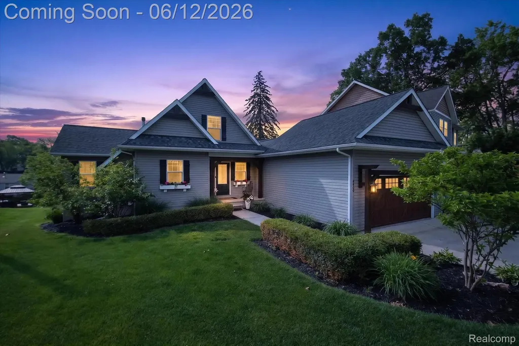 4628 Clinton Drive Independence Charter Township MI 48346