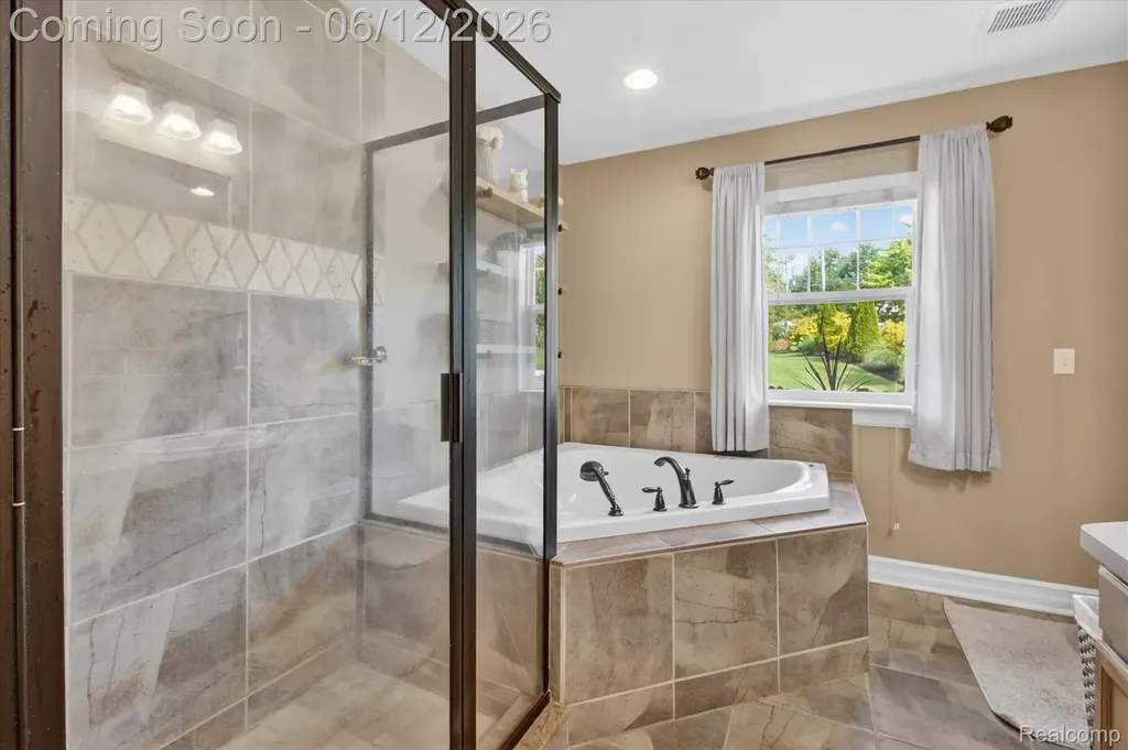 4628 Clinton Drive Independence Charter Township MI 48346