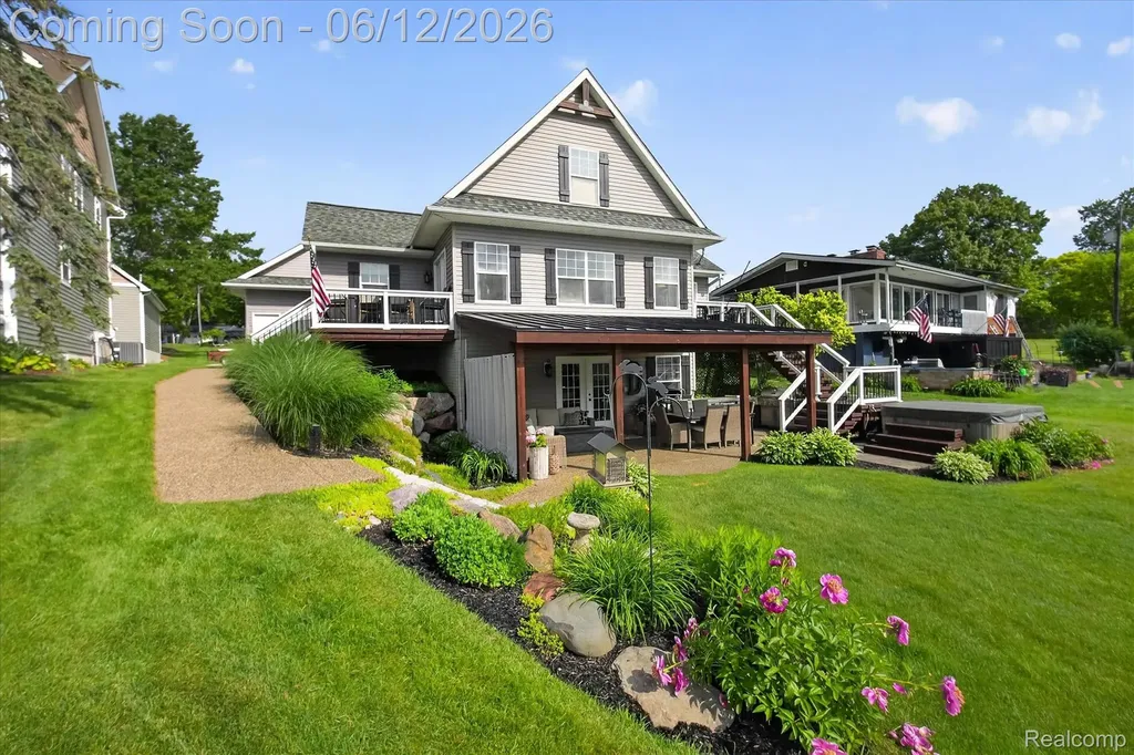4628 Clinton Drive Independence Charter Township MI 48346