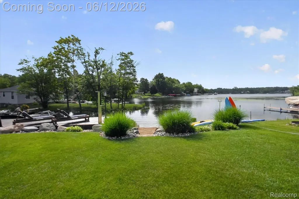 4628 Clinton Drive Independence Charter Township MI 48346