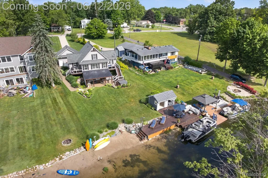 4628 Clinton Drive Independence Charter Township MI 48346