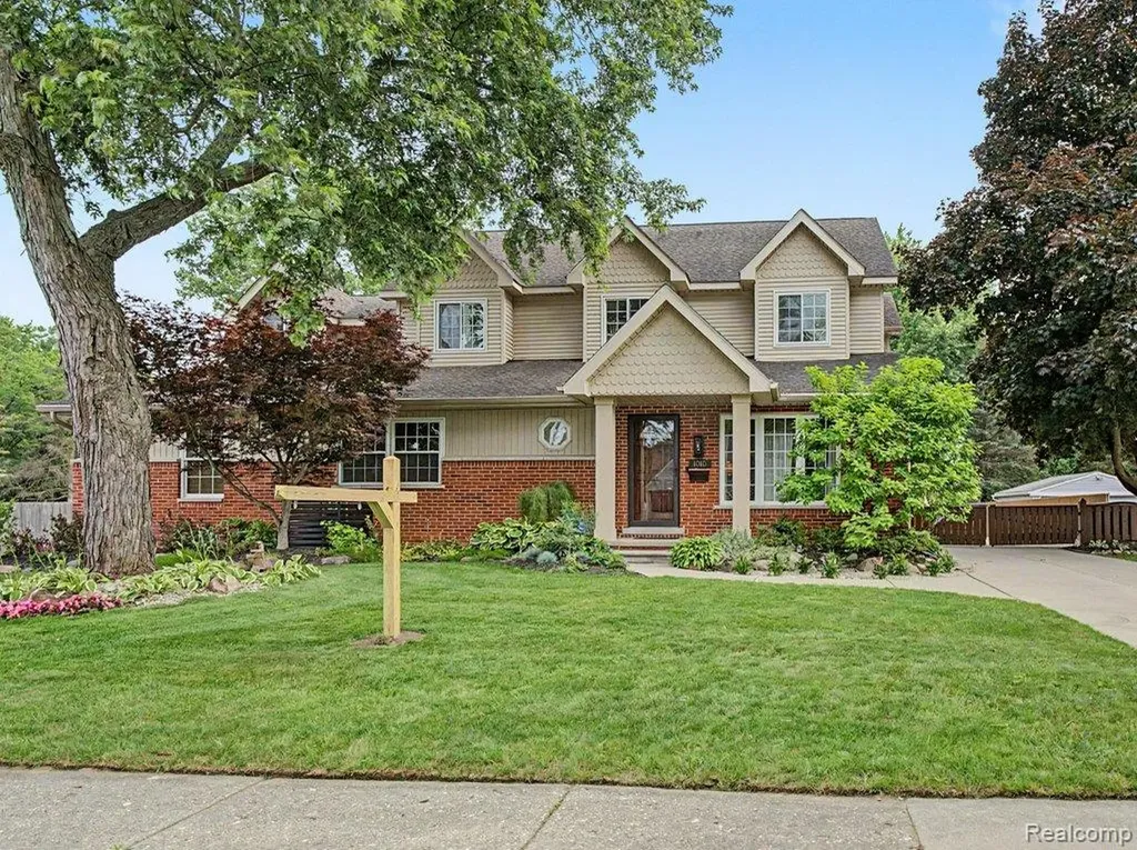1010 Genesee Drive Royal Oak City MI 48073