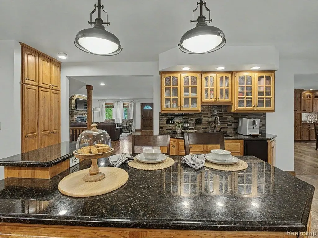 1010 Genesee Drive Royal Oak City MI 48073