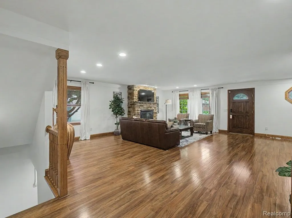 1010 Genesee Drive Royal Oak City MI 48073