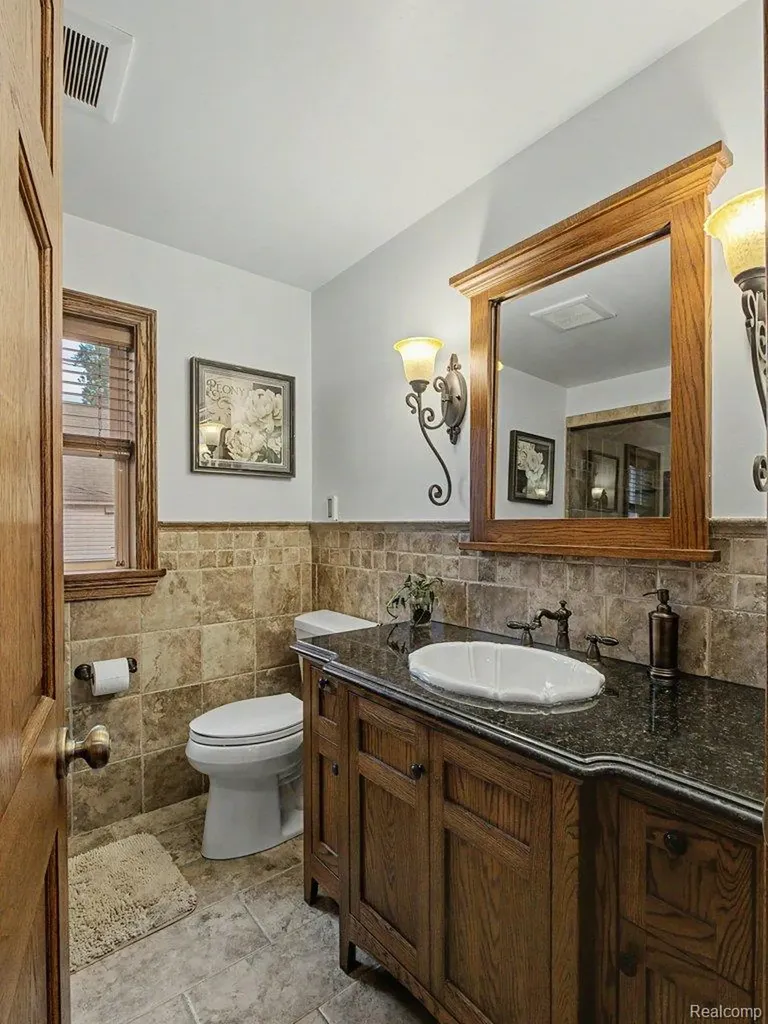1010 Genesee Drive Royal Oak City MI 48073