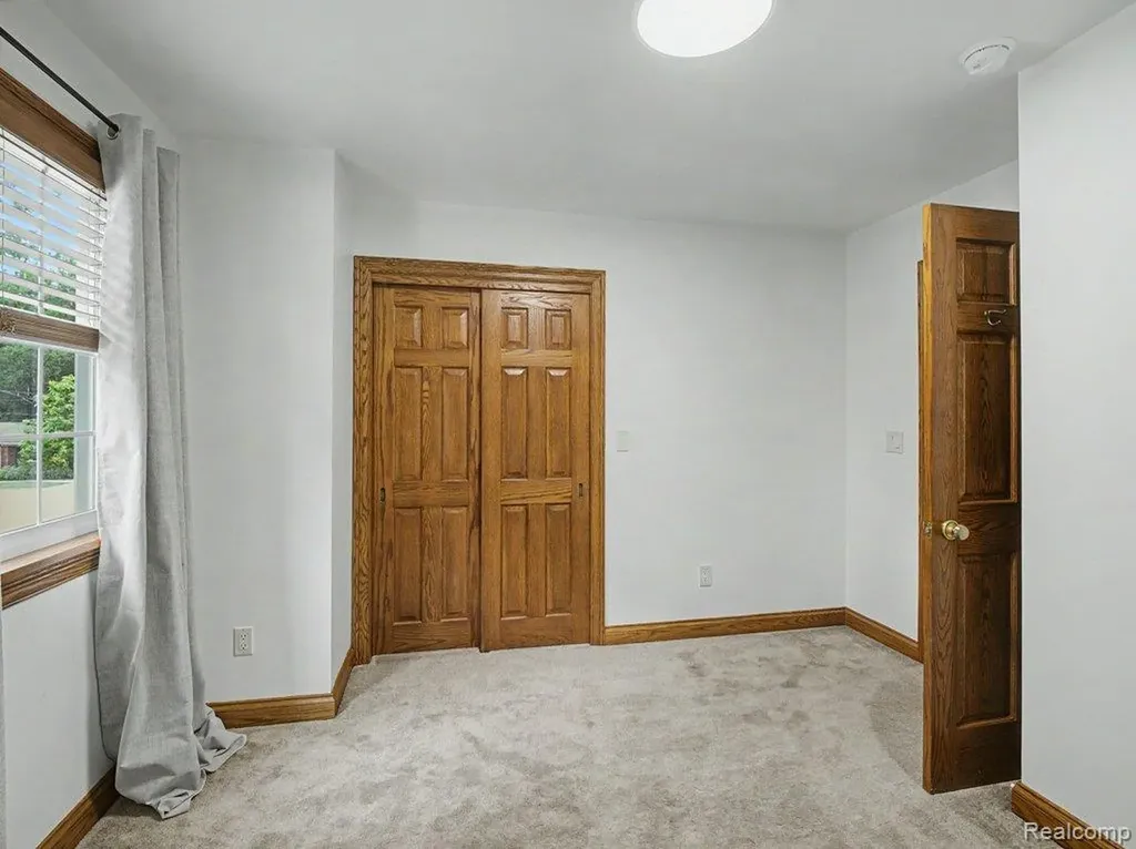1010 Genesee Drive Royal Oak City MI 48073