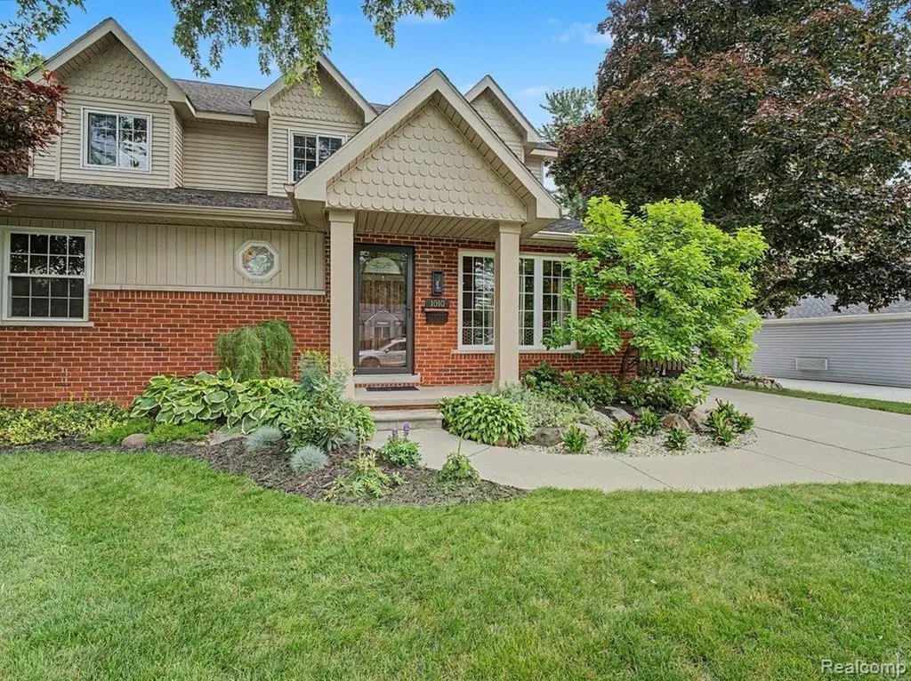 1010 Genesee Drive Royal Oak City MI 48073