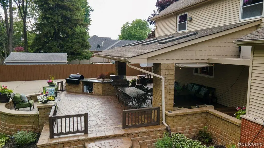1010 Genesee Drive Royal Oak City MI 48073