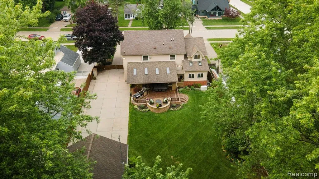 1010 Genesee Drive Royal Oak City MI 48073