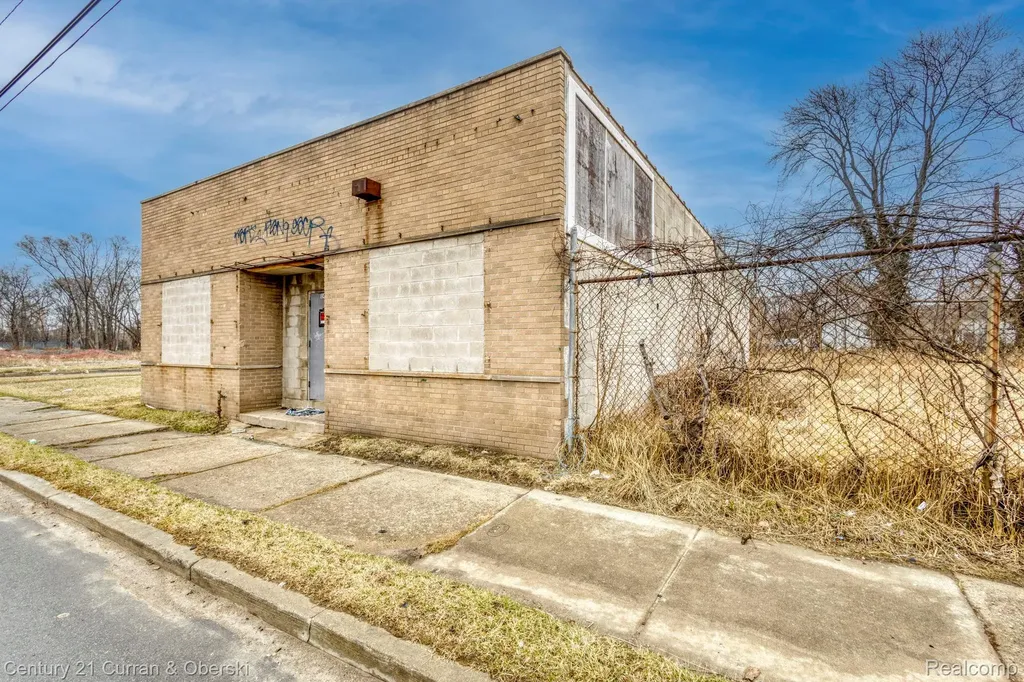 14008 Meyers Road Detroit City MI 48227