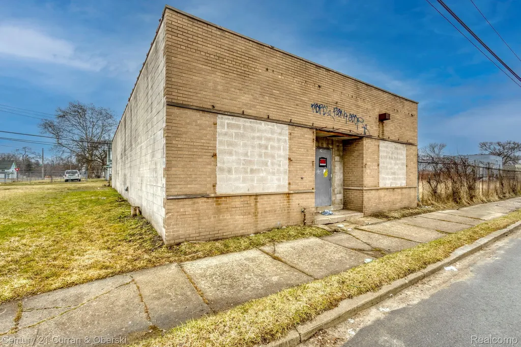 14008 Meyers Road Detroit City MI 48227