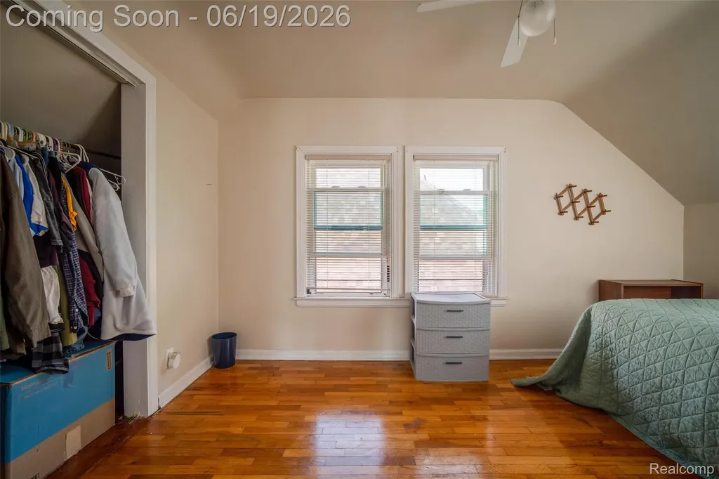 11 Leonore Street Mt. Clemens City MI 48043