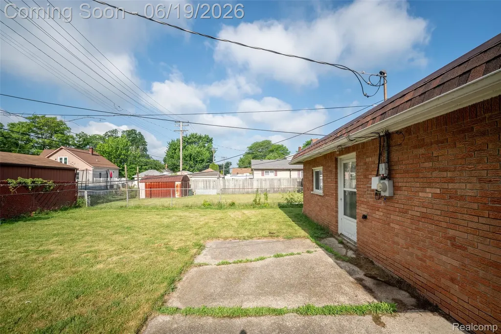 11 Leonore Street Mt. Clemens City MI 48043