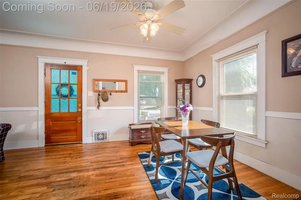 11 Leonore Street Mt. Clemens City MI 48043