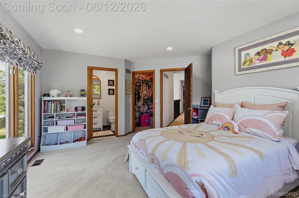4057 Fox Lake Drive West Bloomfield Charter Township MI 48302