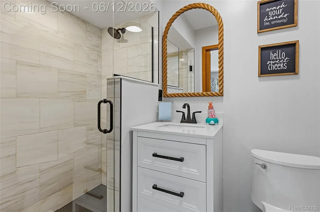 4057 Fox Lake Drive West Bloomfield Charter Township MI 48302