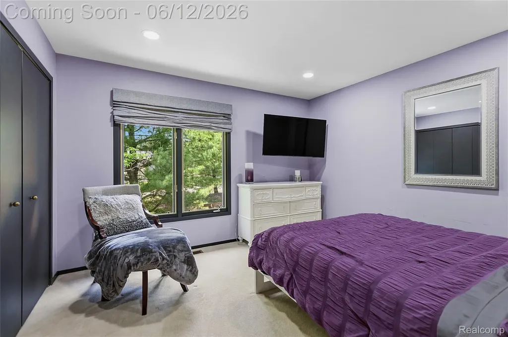4057 Fox Lake Drive West Bloomfield Charter Township MI 48302