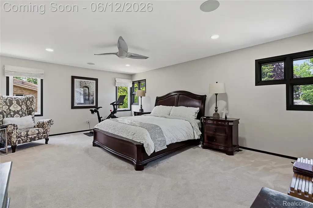 4057 Fox Lake Drive West Bloomfield Charter Township MI 48302