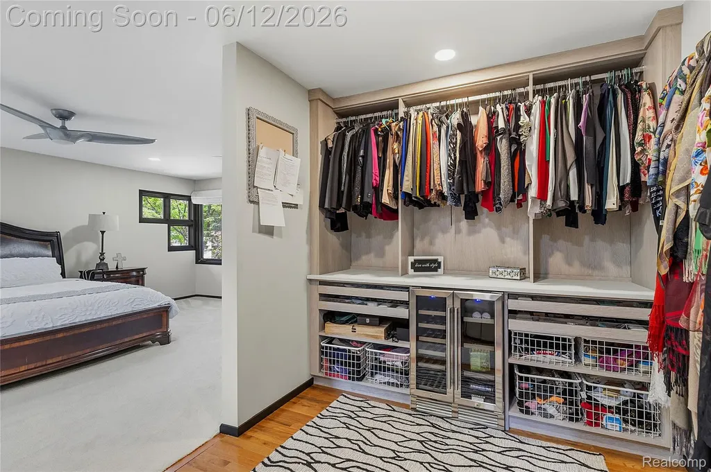 4057 Fox Lake Drive West Bloomfield Charter Township MI 48302