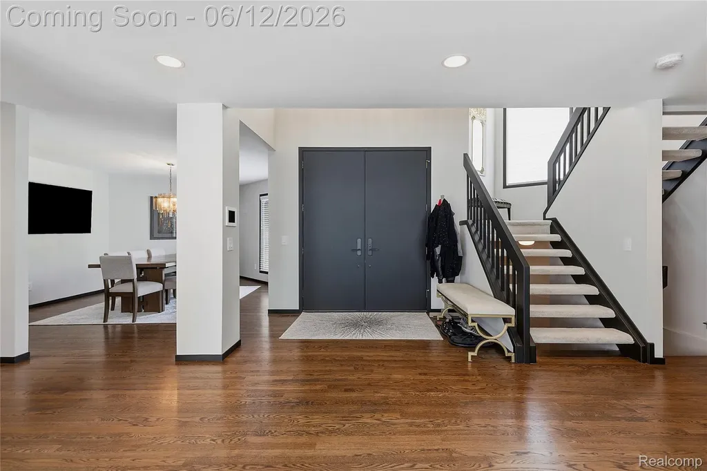 4057 Fox Lake Drive West Bloomfield Charter Township MI 48302