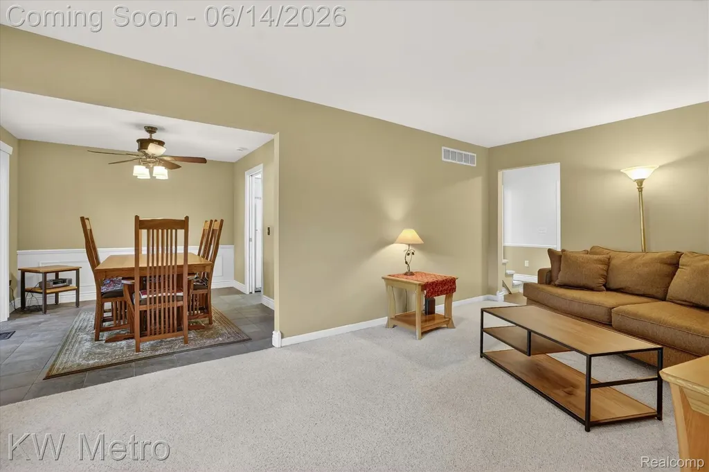 1420 Roxburgh Avenue East Lansing City MI 48823