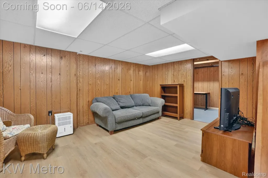 1420 Roxburgh Avenue East Lansing City MI 48823