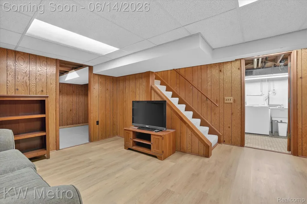 1420 Roxburgh Avenue East Lansing City MI 48823