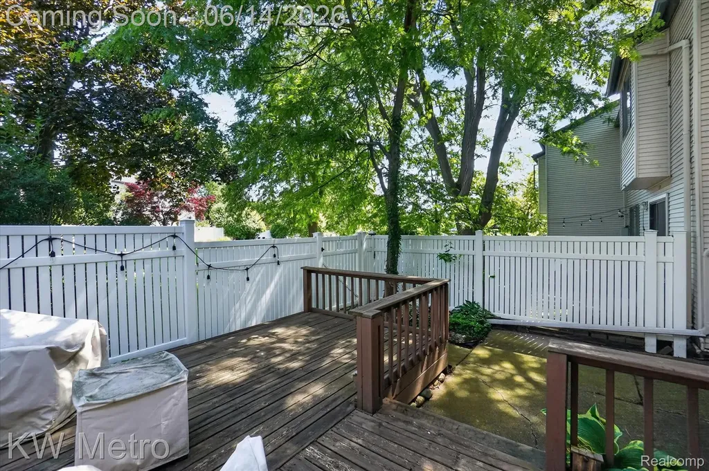 1420 Roxburgh Avenue East Lansing City MI 48823