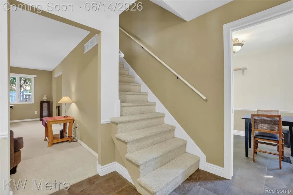 1420 Roxburgh Avenue East Lansing City MI 48823