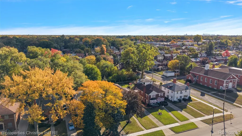 4795 W West Outer Drive Detroit City MI 48221