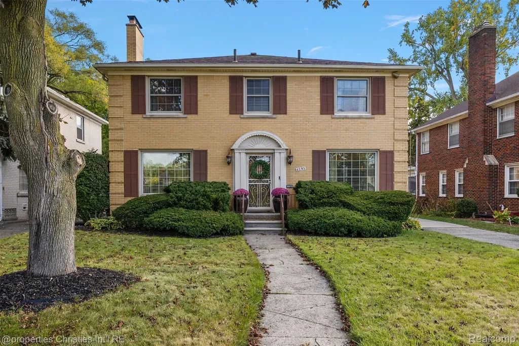 4795 W West Outer Drive Detroit City MI 48221