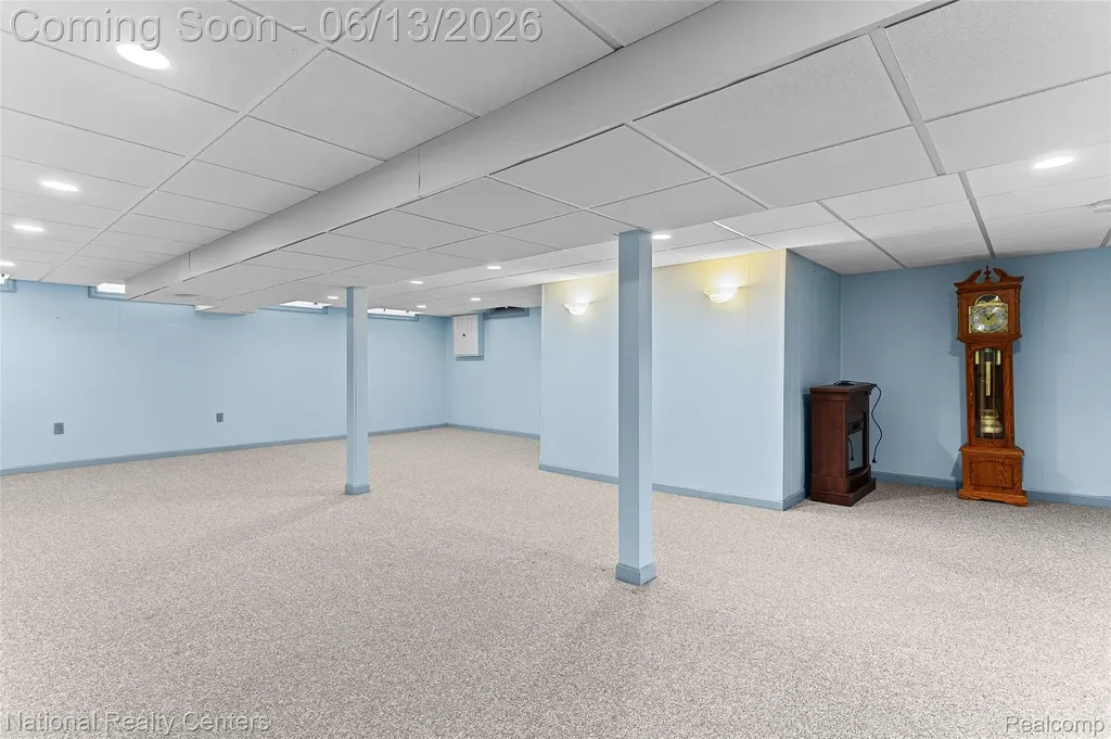 23054 Cora Avenue Farmington Hills City MI 48336