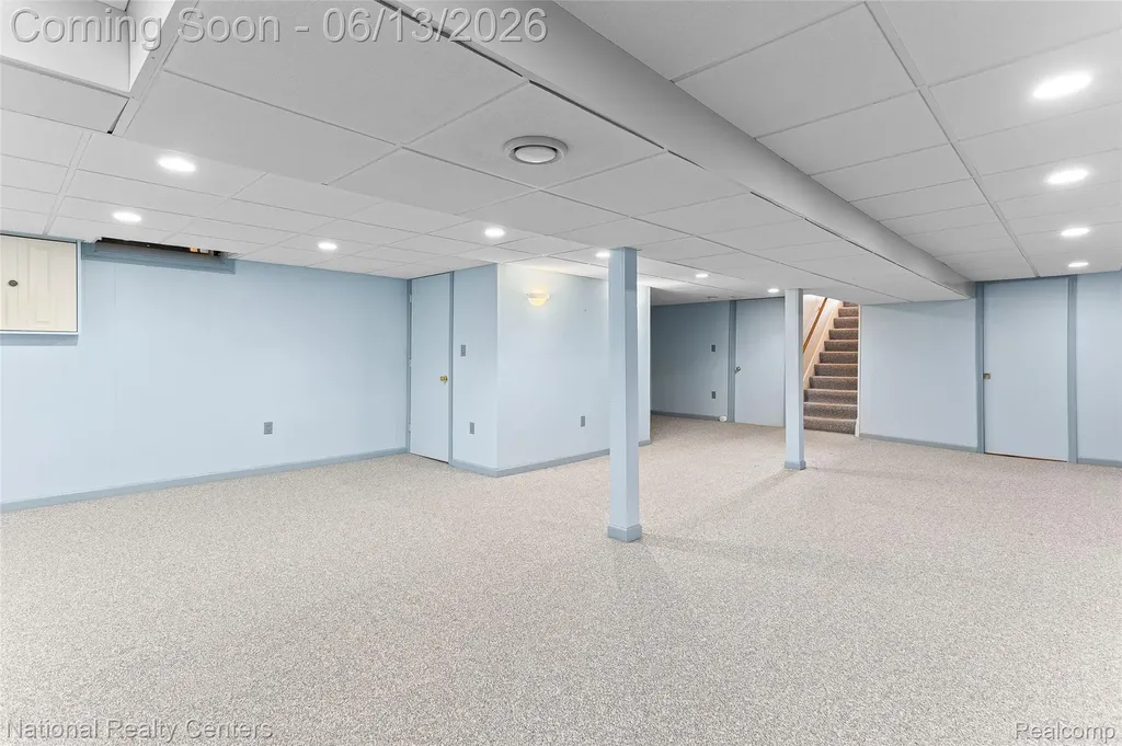 23054 Cora Avenue Farmington Hills City MI 48336