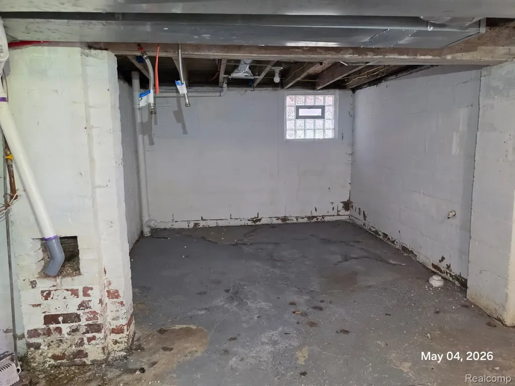 3443 Saint Clair Street Detroit City MI 48214