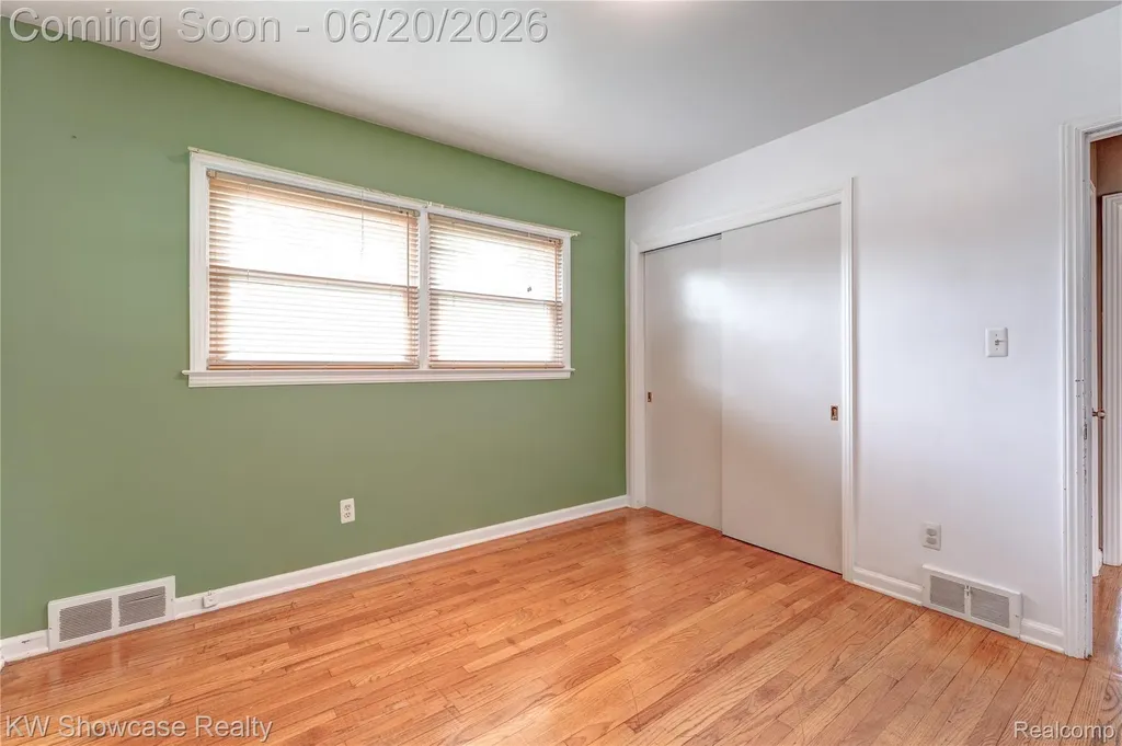 19175 Shadyside Street Livonia City MI 48152