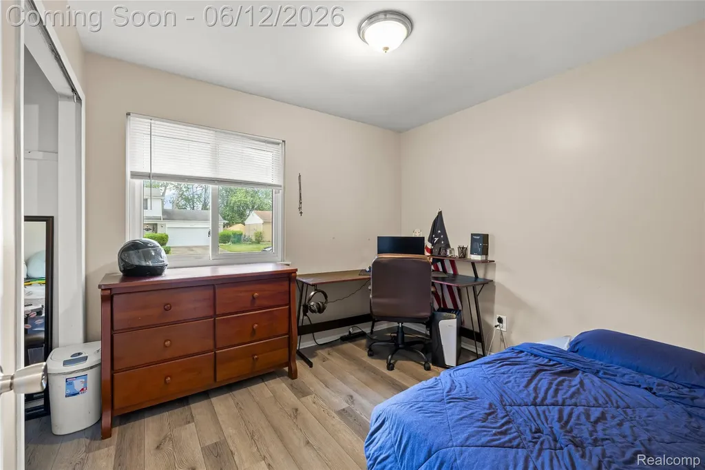 27423 Polk Avenue Brownstown Charter Township MI 48183