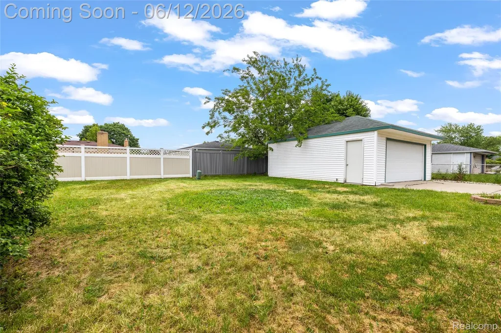 27423 Polk Avenue Brownstown Charter Township MI 48183