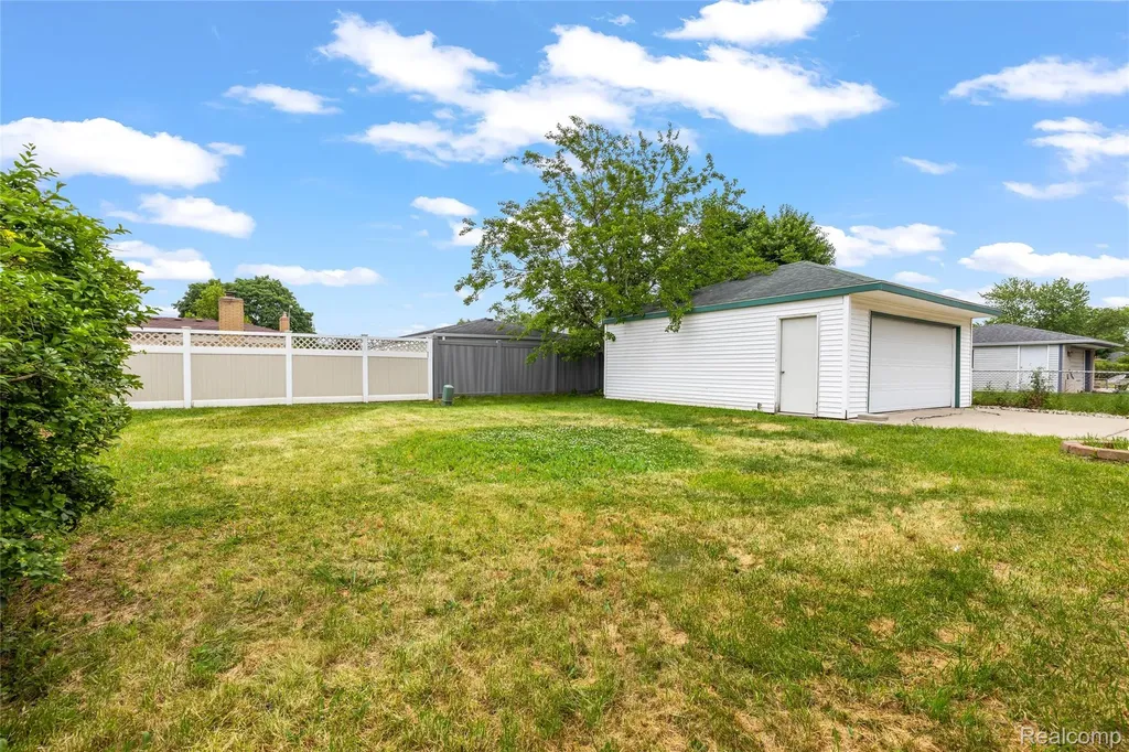 27423 Polk Avenue Brownstown Charter Township MI 48183