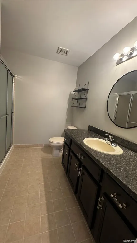15228 Yale Drive Clinton Charter Township MI 48038
