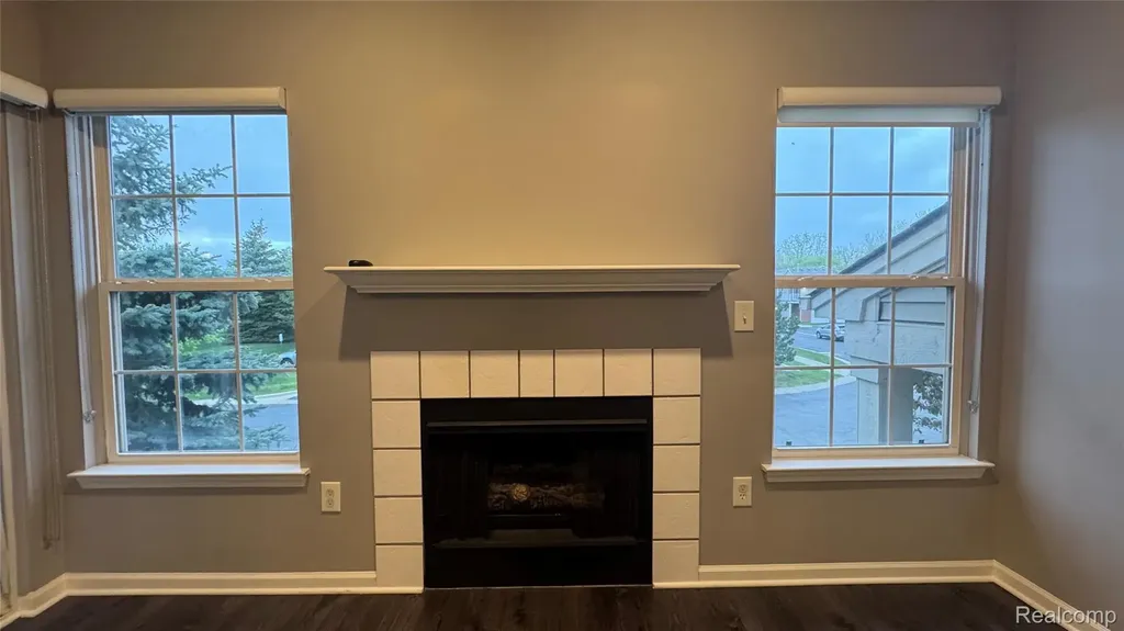 15228 Yale Drive Clinton Charter Township MI 48038