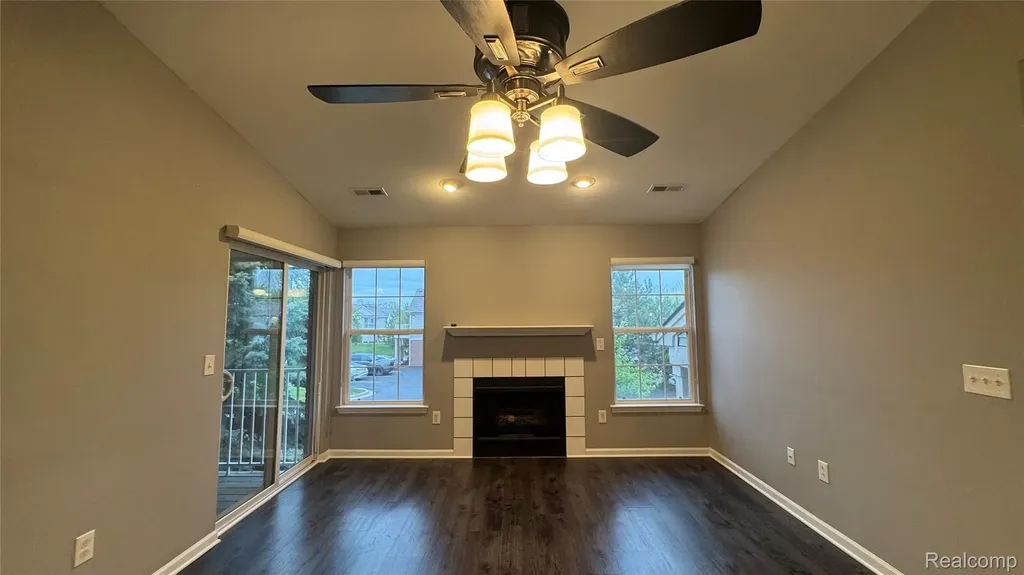 15228 Yale Drive Clinton Charter Township MI 48038