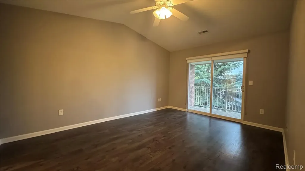 15228 Yale Drive Clinton Charter Township MI 48038