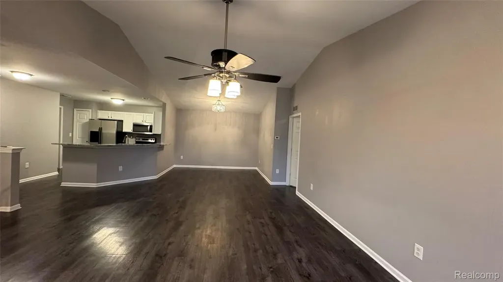 15228 Yale Drive Clinton Charter Township MI 48038