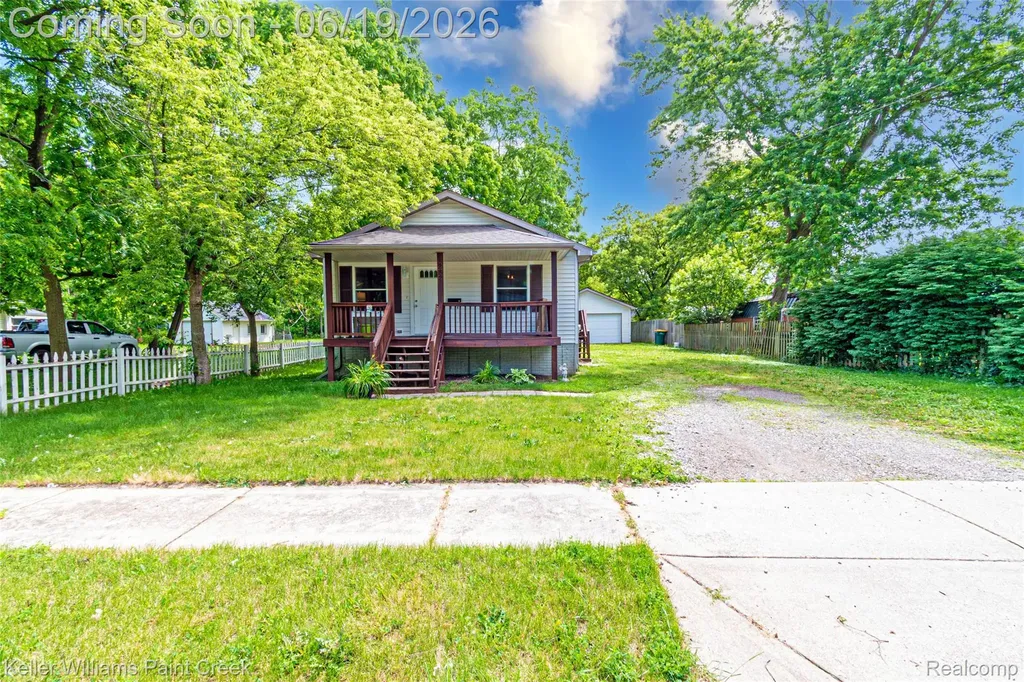 282 Clinton Street Romeo Village MI 48065