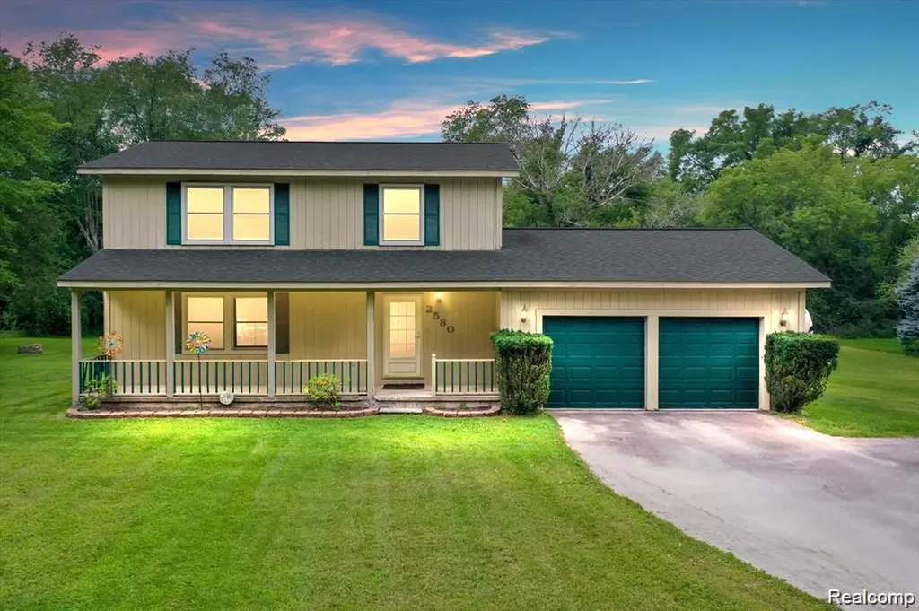 2580 Harvest Hill Drive Brighton Township MI 48114