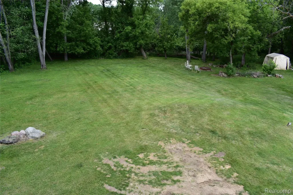 2580 Harvest Hill Drive Brighton Township MI 48114