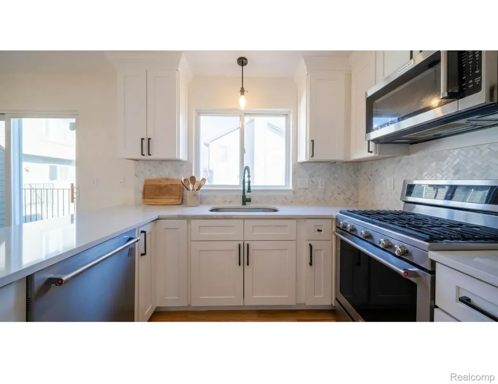 224 Willis Avenue Royal Oak City MI 48067