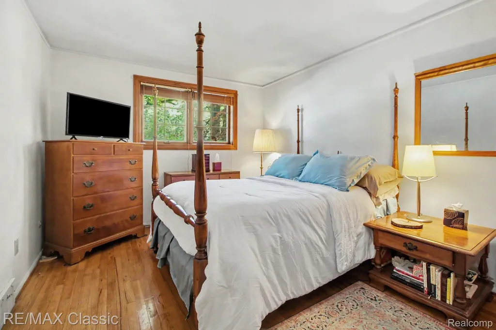 350 Burroughs Street Plymouth City MI 48170