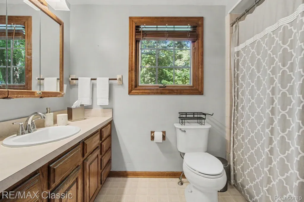 350 Burroughs Street Plymouth City MI 48170