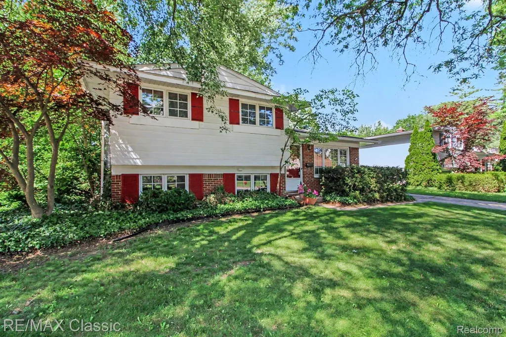 350 Burroughs Street Plymouth City MI 48170